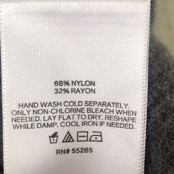 NWT Express XS Gray Sharp Shoulders Long Sleeve Sweater - Picture 7 of 10